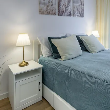 Apartment Rentplanet - Bernardynska