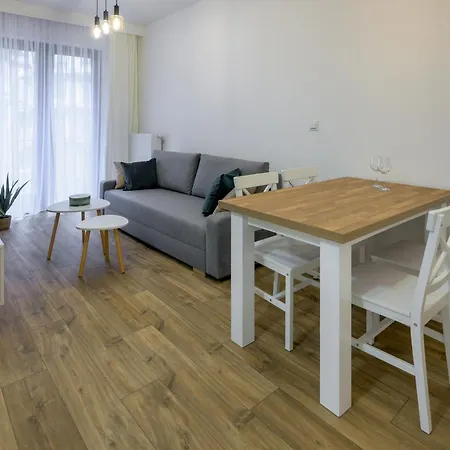 Rentplanet - Bernardynska דירה *