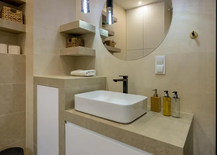 Rentplanet - Bernardynska Apartman