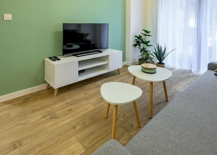 Rentplanet - Bernardynska Apartment